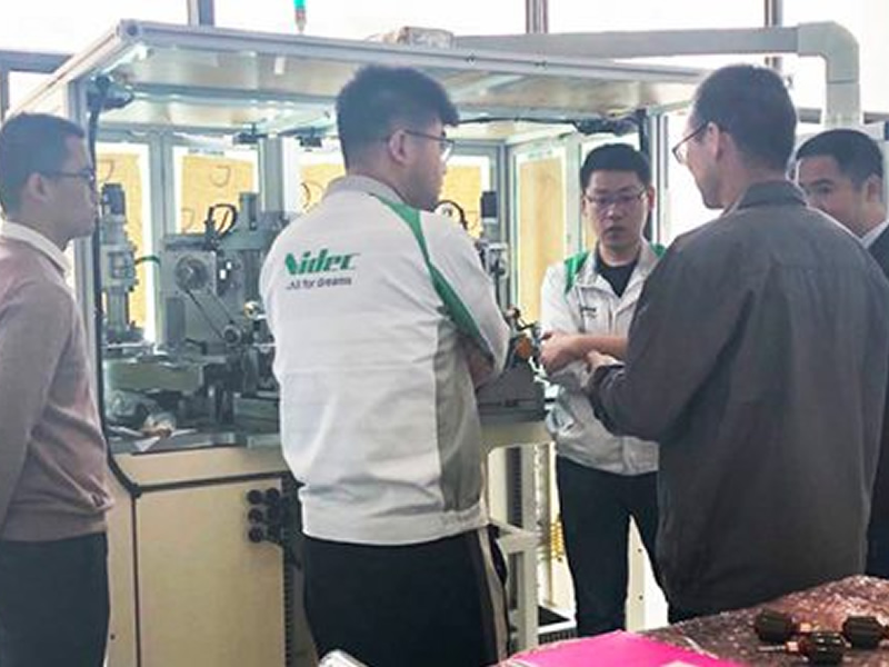 Customized five-station automatic balancing mac...